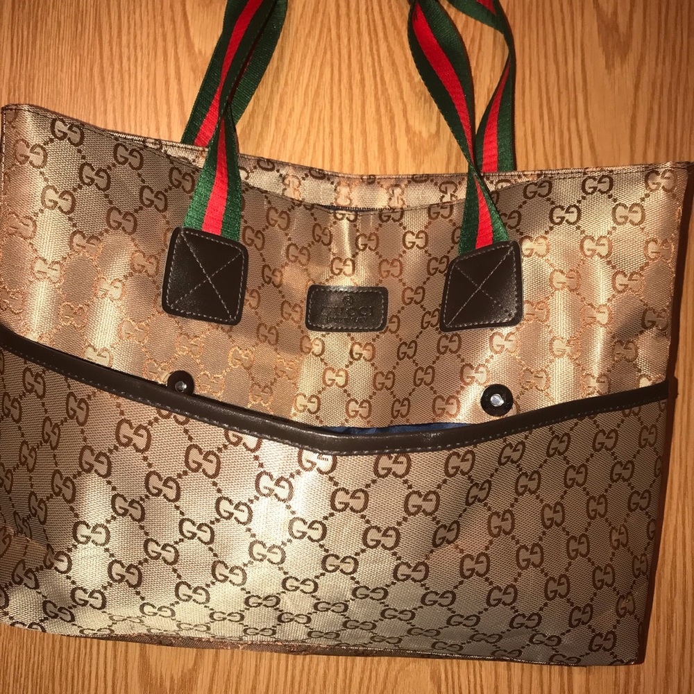 Tote bag